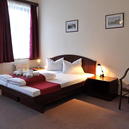 Hotel U Bileho Kone Loket Kamer foto